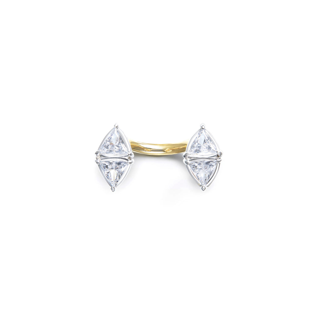 Triangle-shaped white diamonds floating cuffs